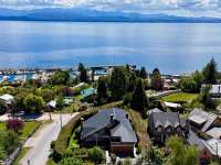 Casa en Venta. Barrio Parque Melipal. Bariloche. Vista al Lago.
